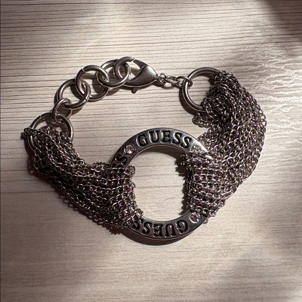 Preowned silver tone GUESS bracelet 7.5 “ - Picture 4 of 7